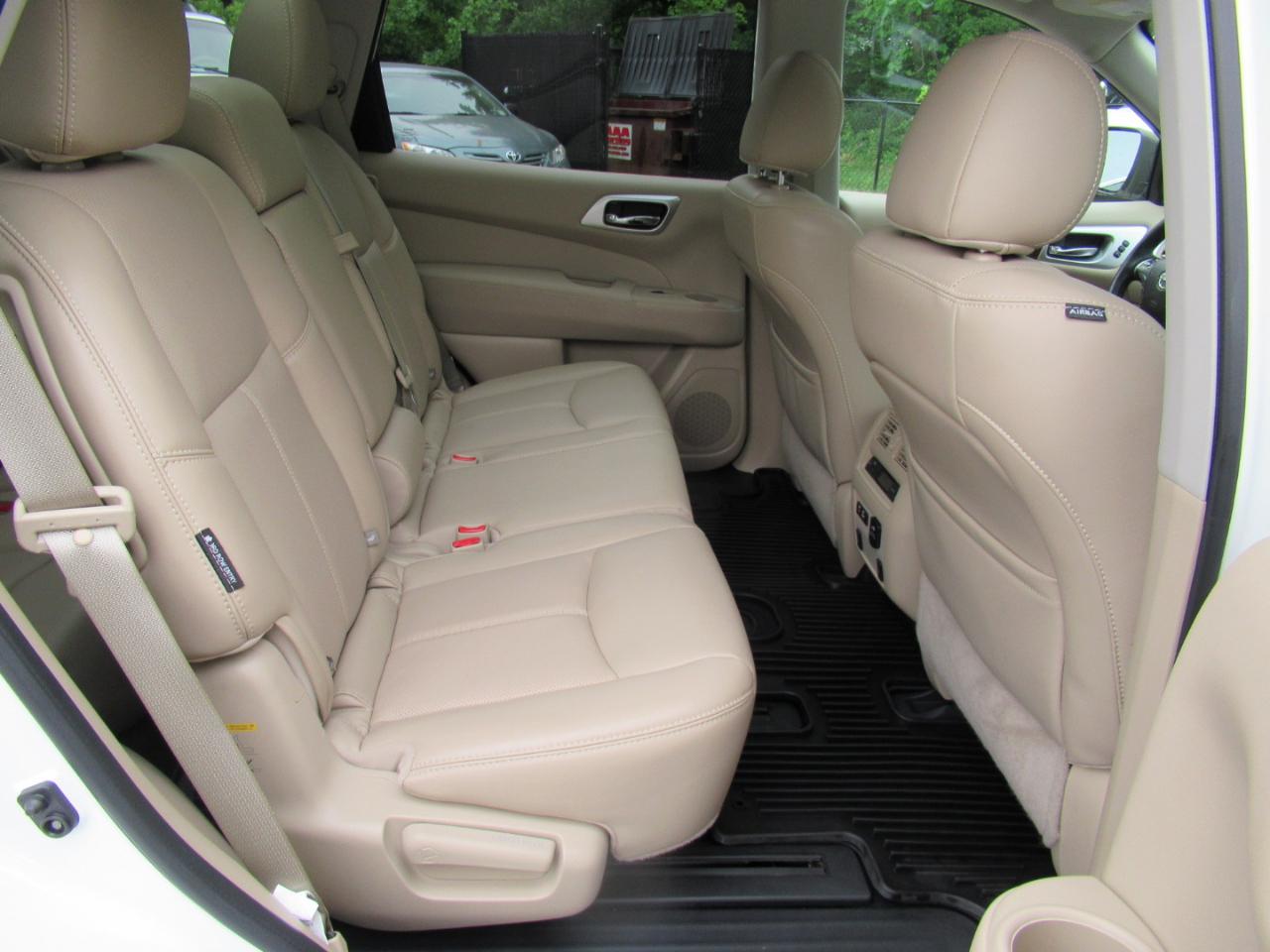 Nissan Pathfinder Platinum 4WD 2019