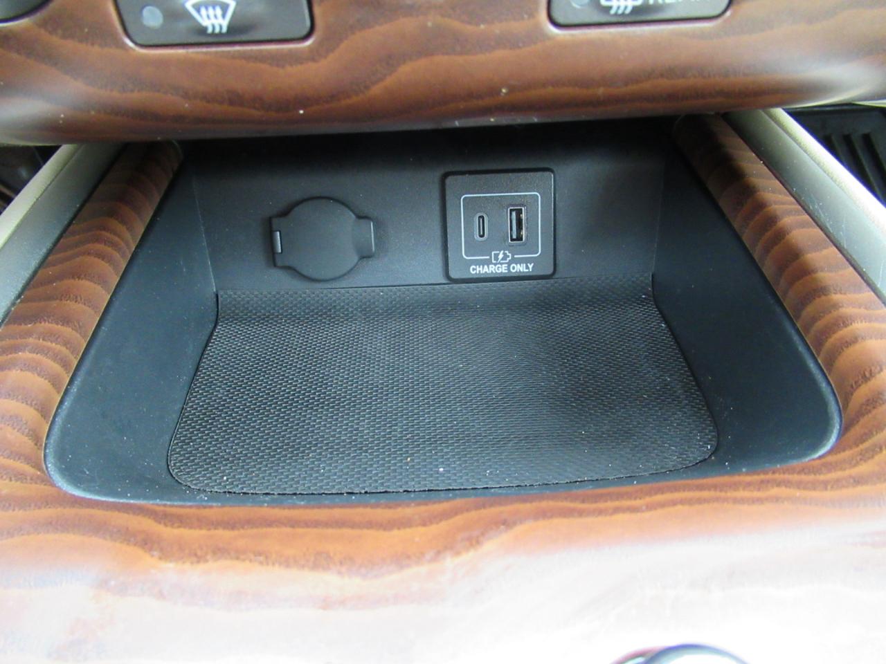 Nissan Pathfinder Platinum 4WD 2019
