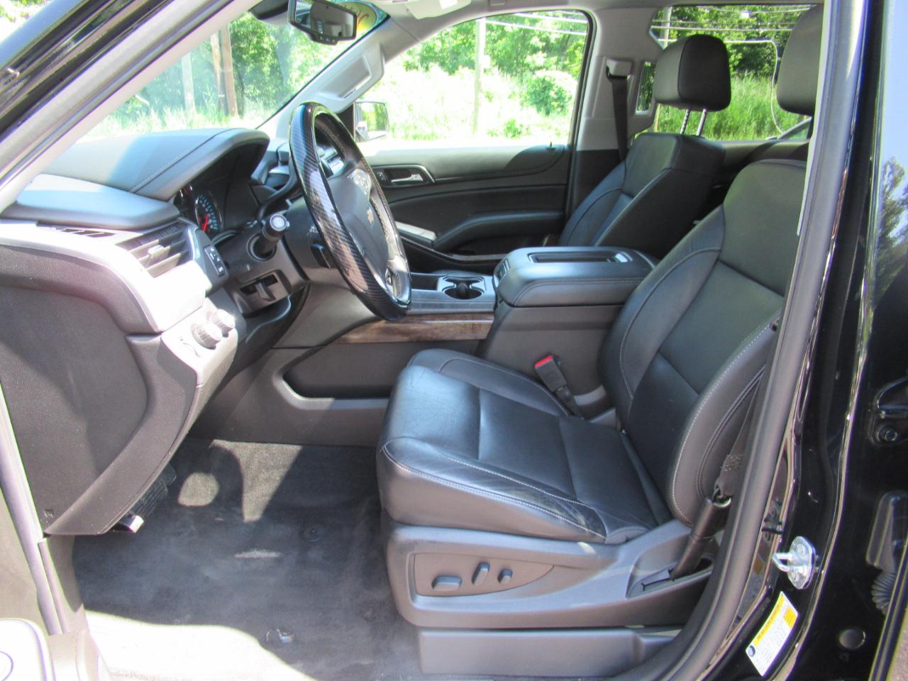Chevrolet Suburban LT 4WD 2019
