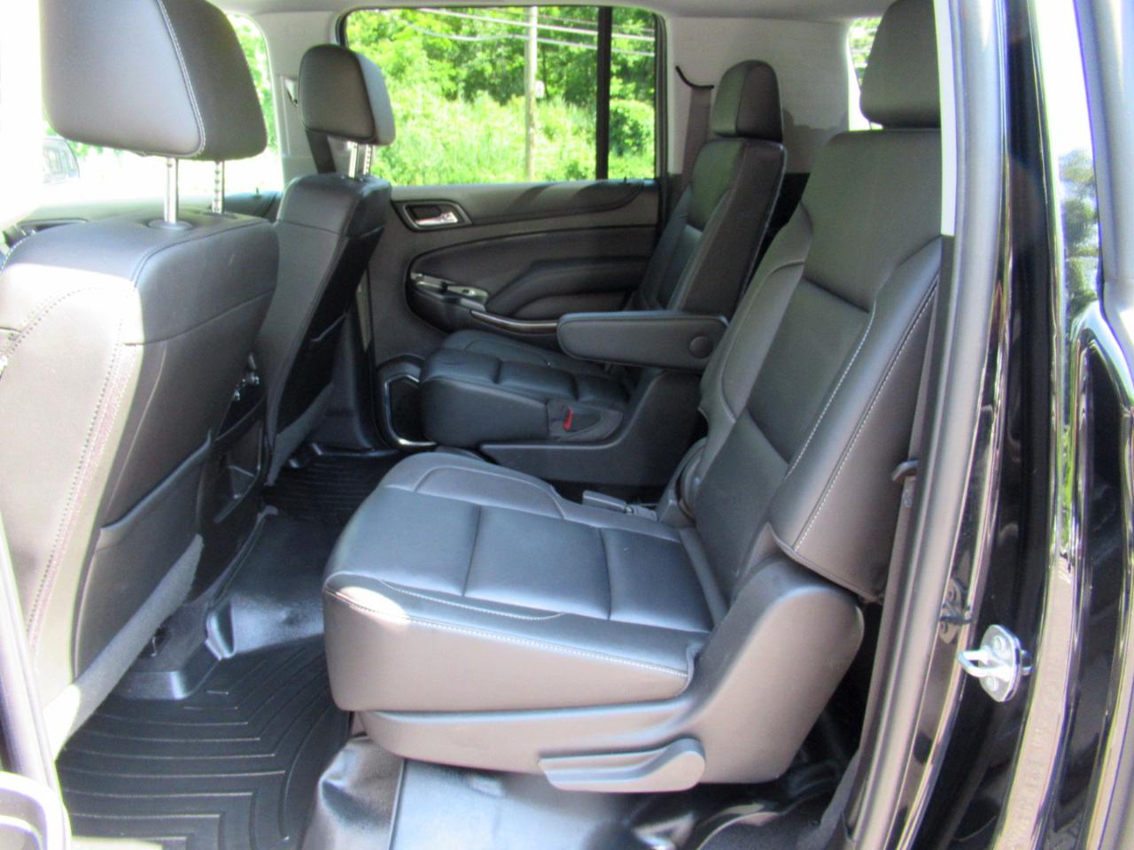 Chevrolet Suburban LT 4WD 2019