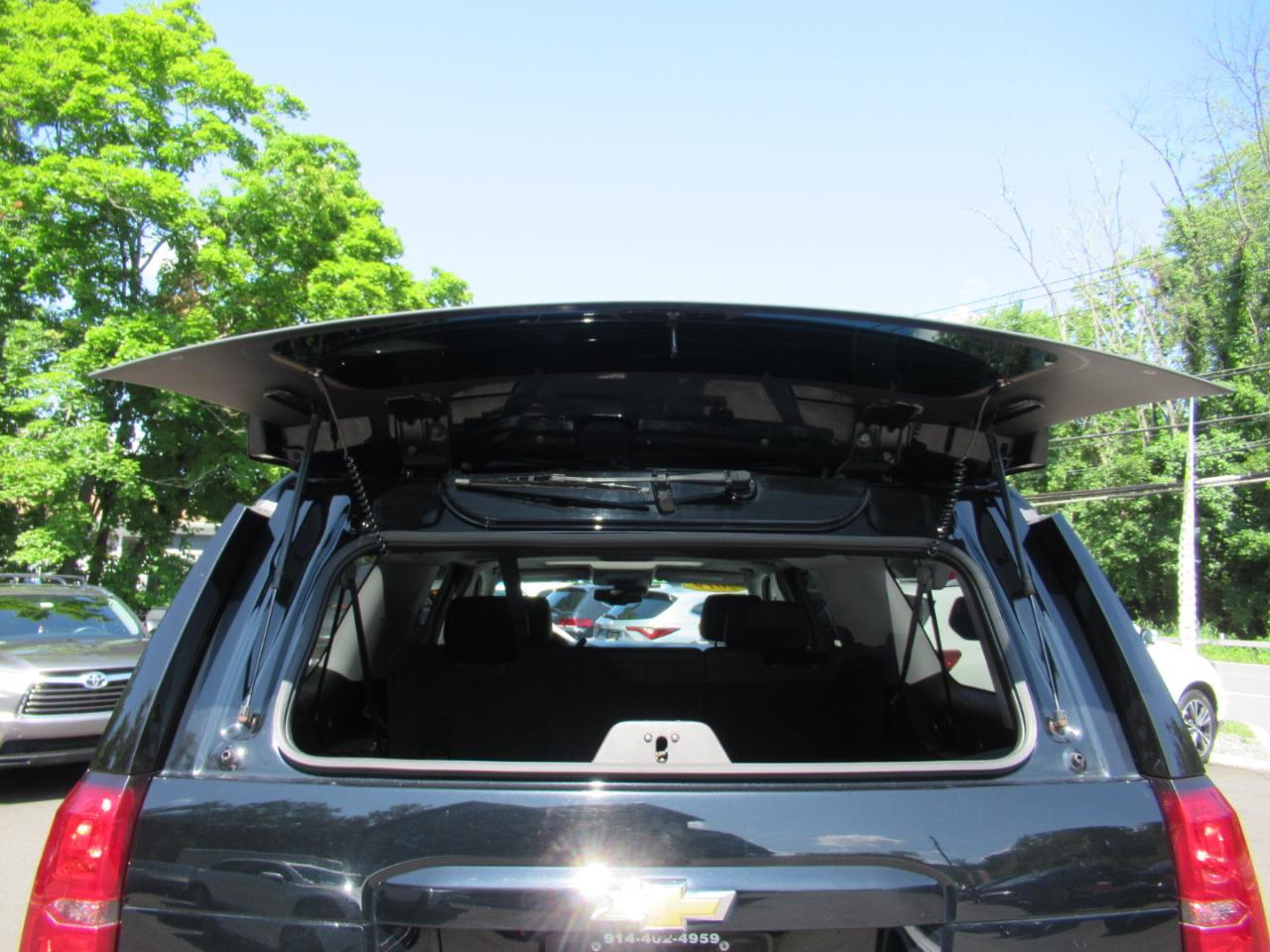 Chevrolet Suburban LT 4WD 2019