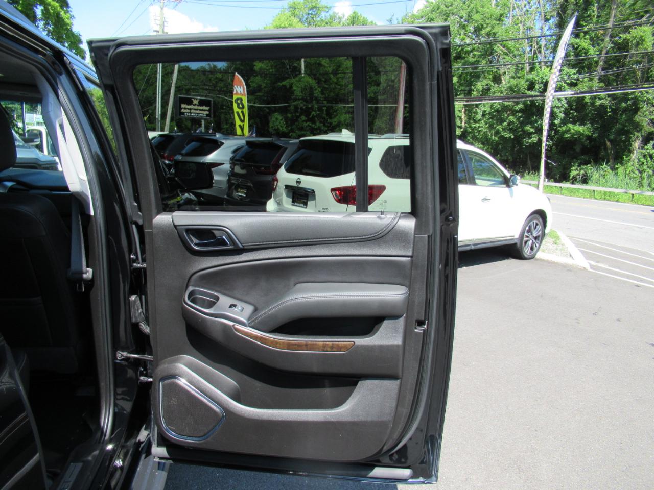 Chevrolet Suburban LT 4WD 2019