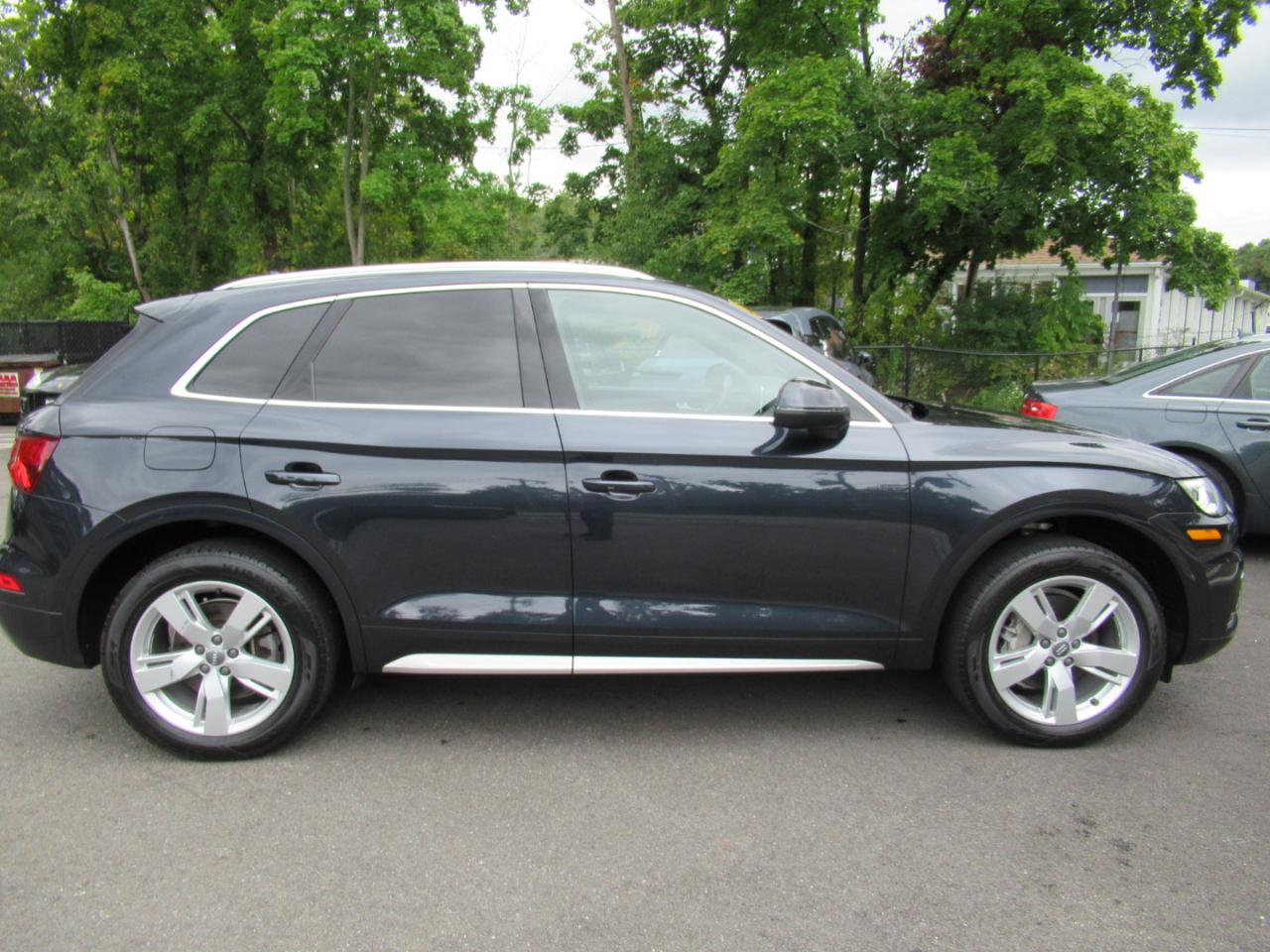 Audi Q5 2.0T Premium Plus quattro 2019