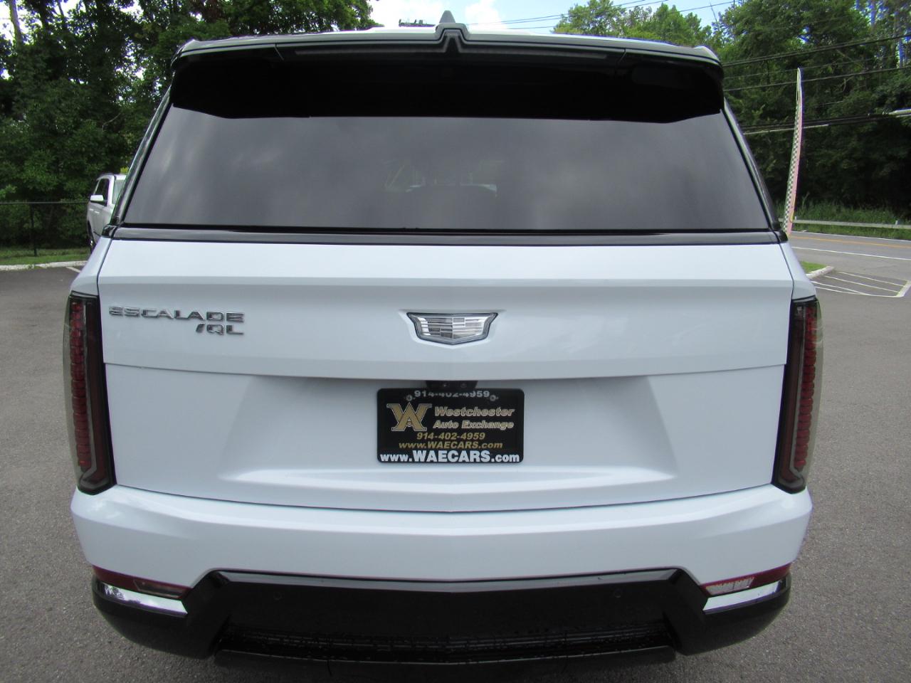 Cadillac Escalade IQL Sport-2 2026