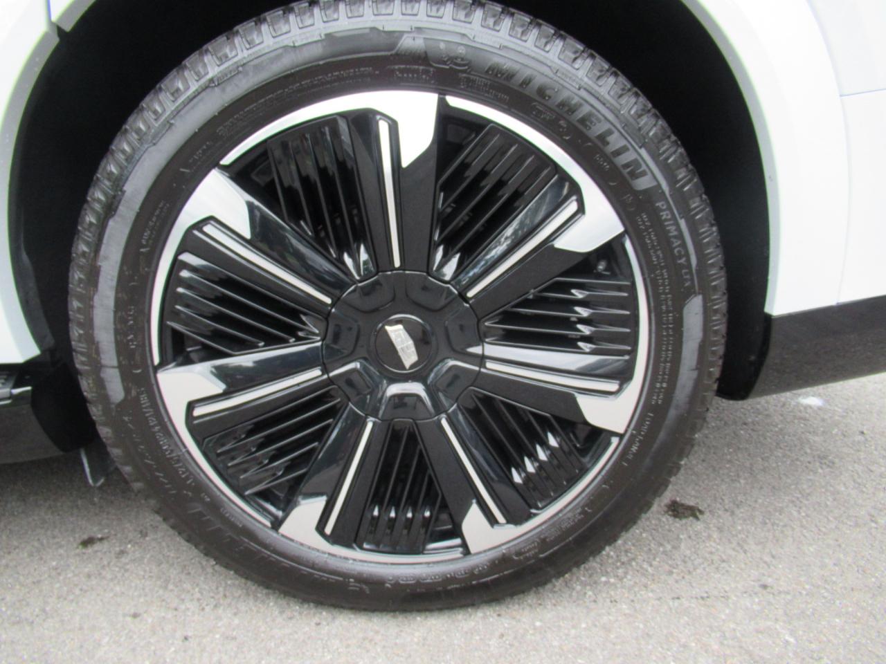 Cadillac Escalade IQL Sport-2 2026