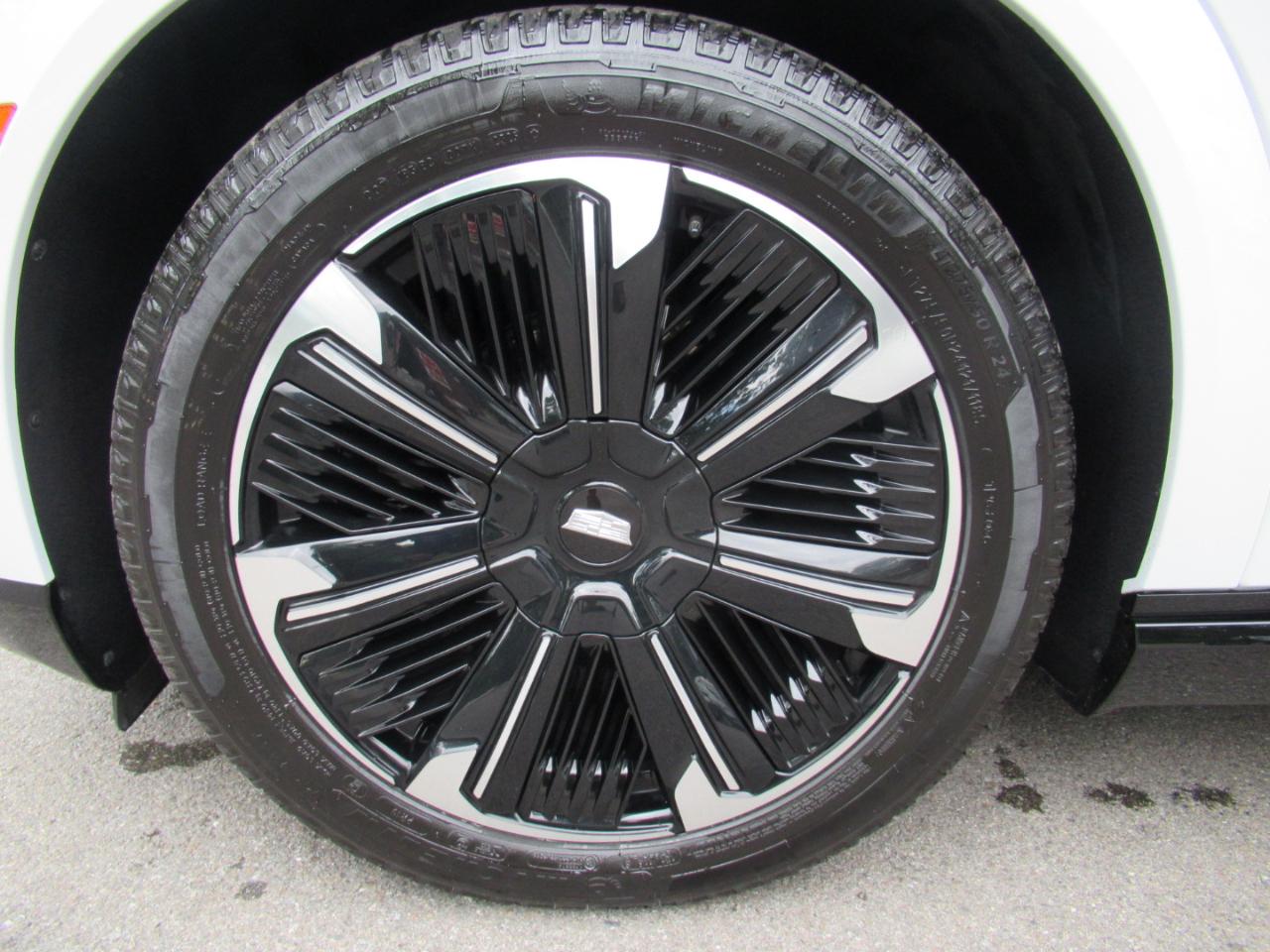 Cadillac Escalade IQL Sport-2 2026