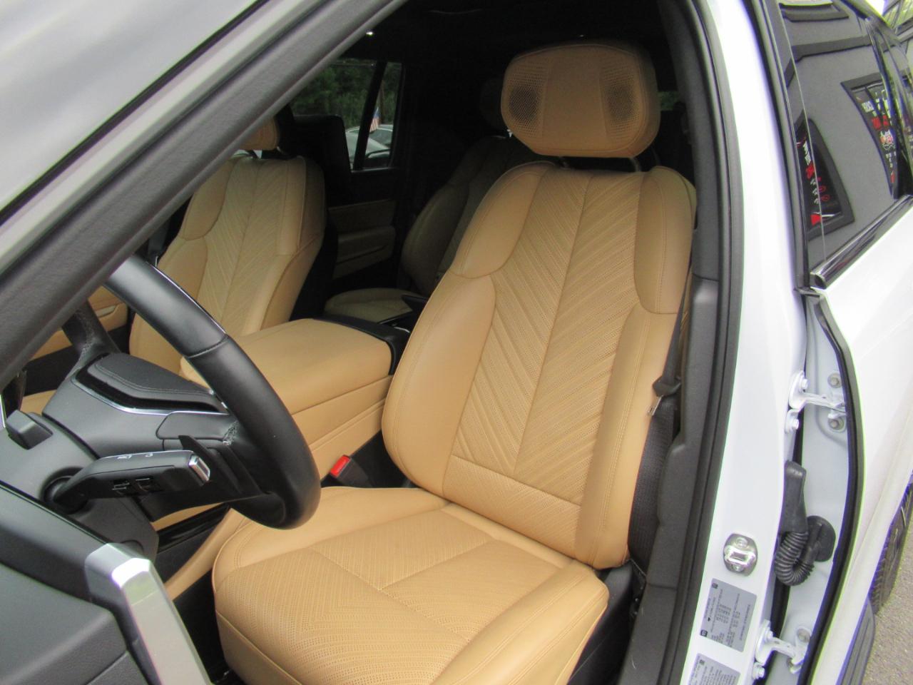 Cadillac Escalade IQL Sport-2 2026