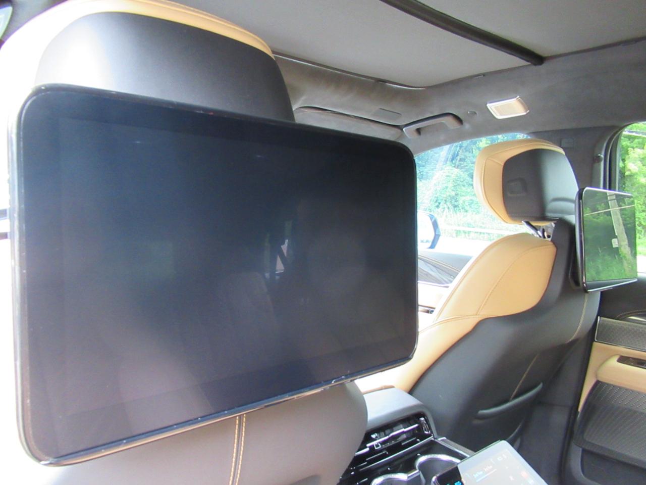 Cadillac Escalade IQL Sport-2 2026