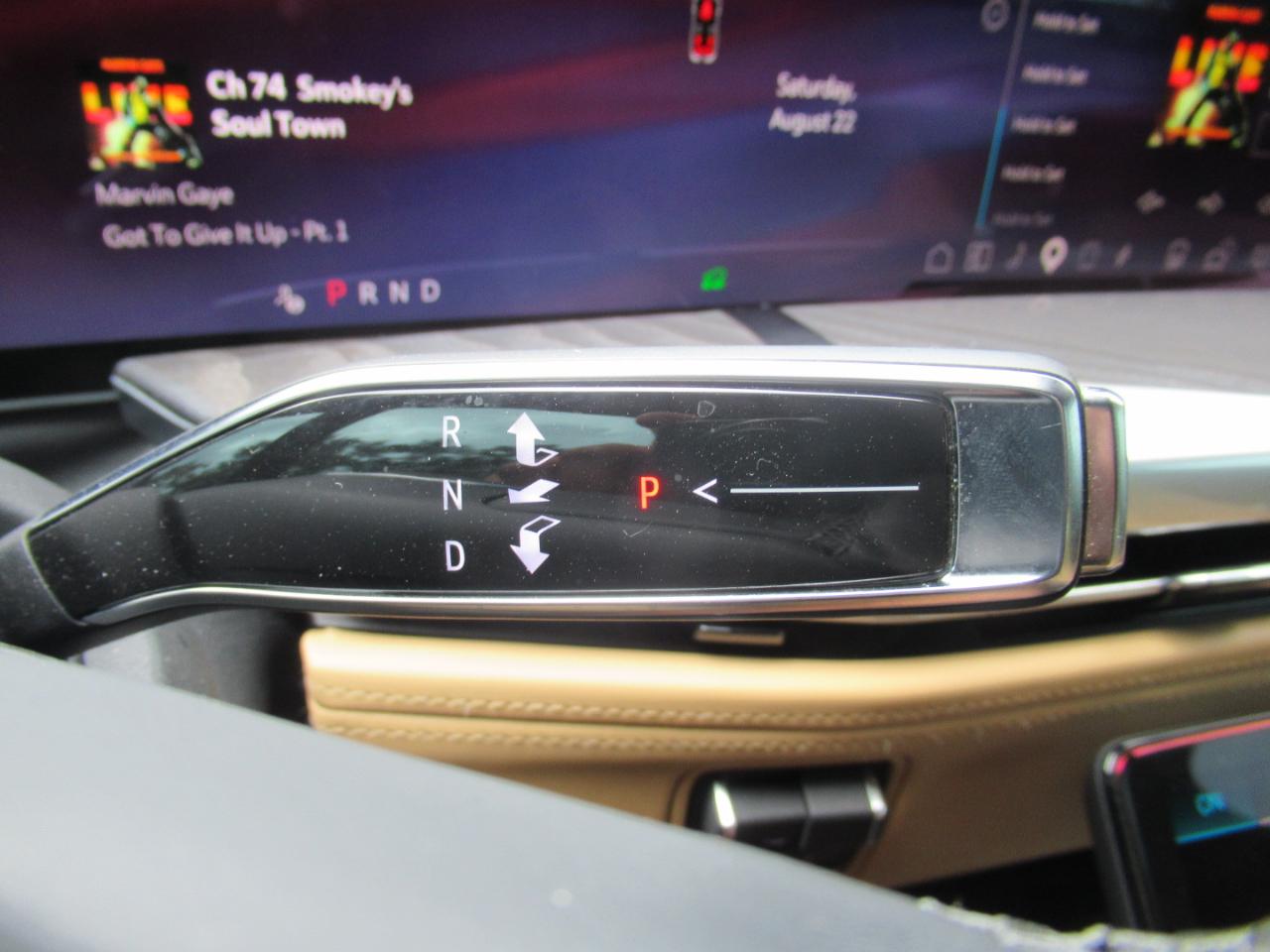 Cadillac Escalade IQL Sport-2 2026