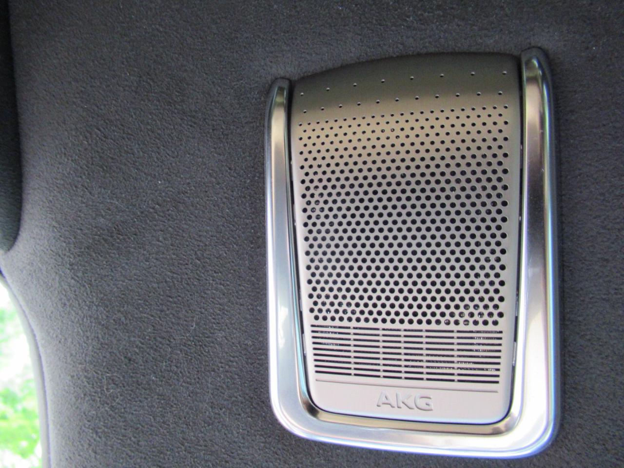 Cadillac Escalade IQL Sport-2 2026