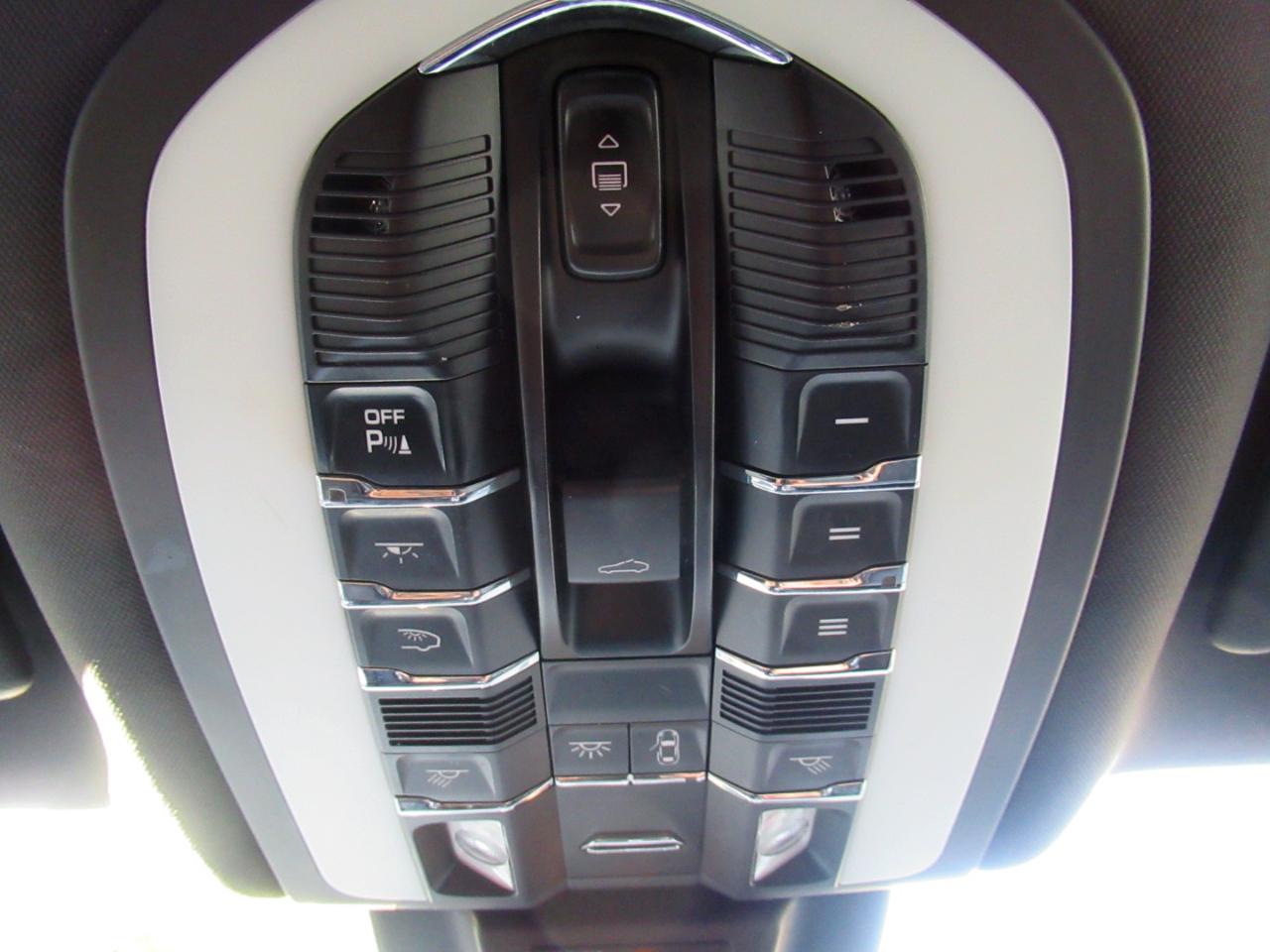 Porsche Macan S 2018
