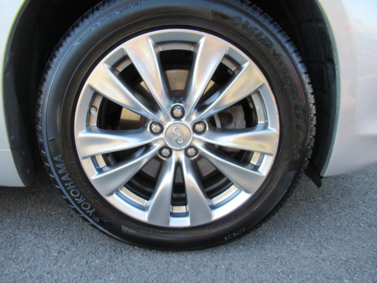 Infiniti Q70 37x 2014