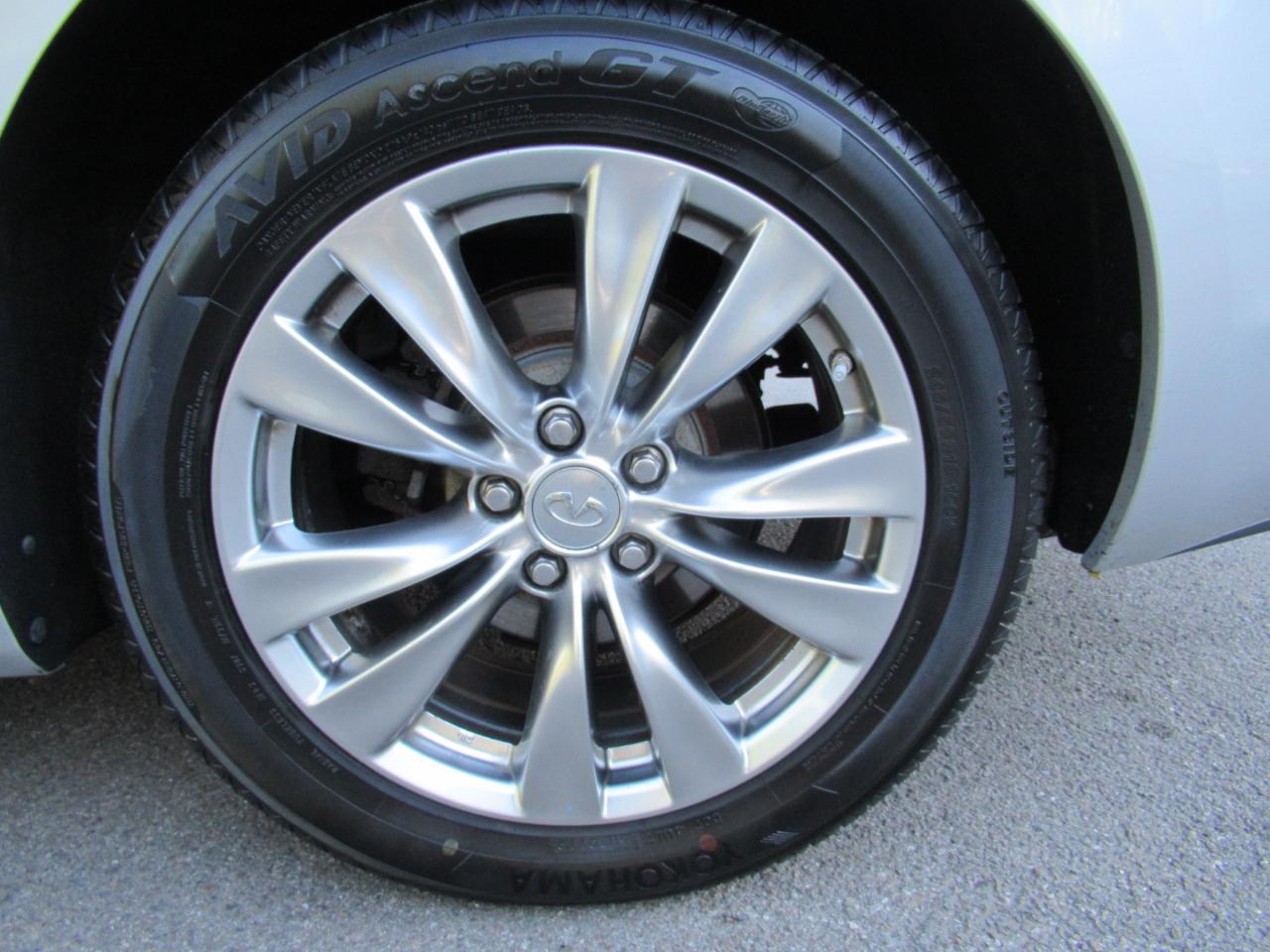 Infiniti Q70 37x 2014