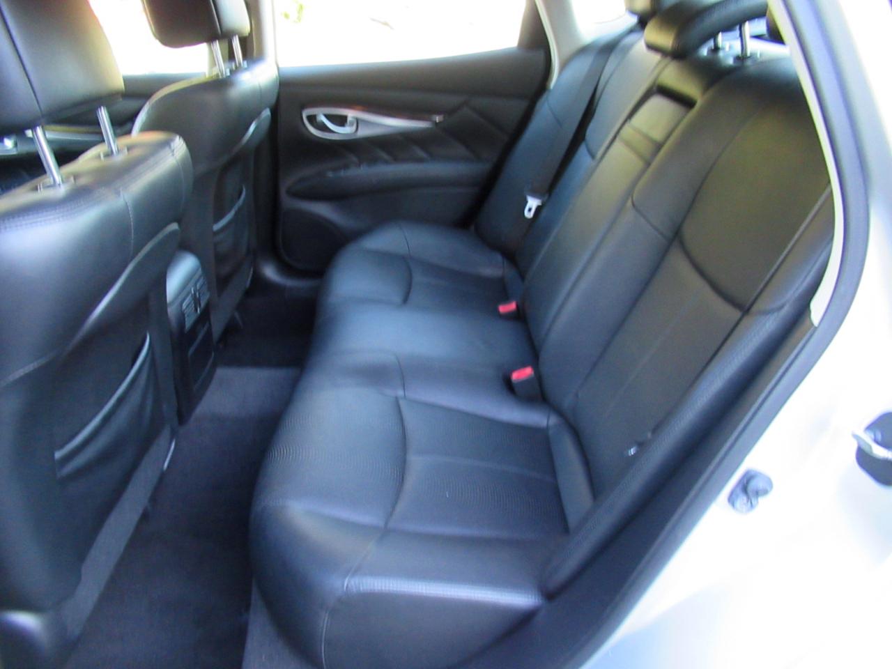 Infiniti Q70 37x 2014
