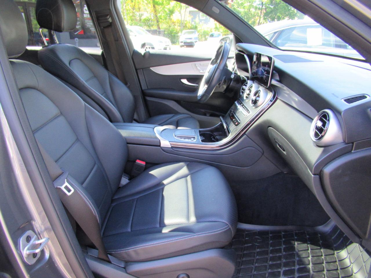 Mercedes-Benz GLC-Class GLC300 4MATIC 2022