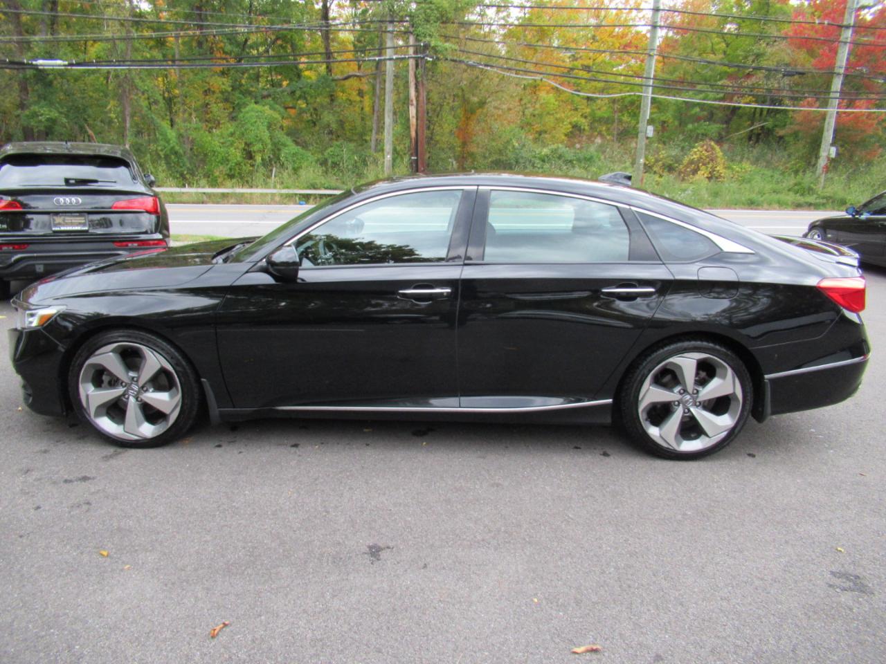 Honda Accord Touring 2.0T 10A 2018