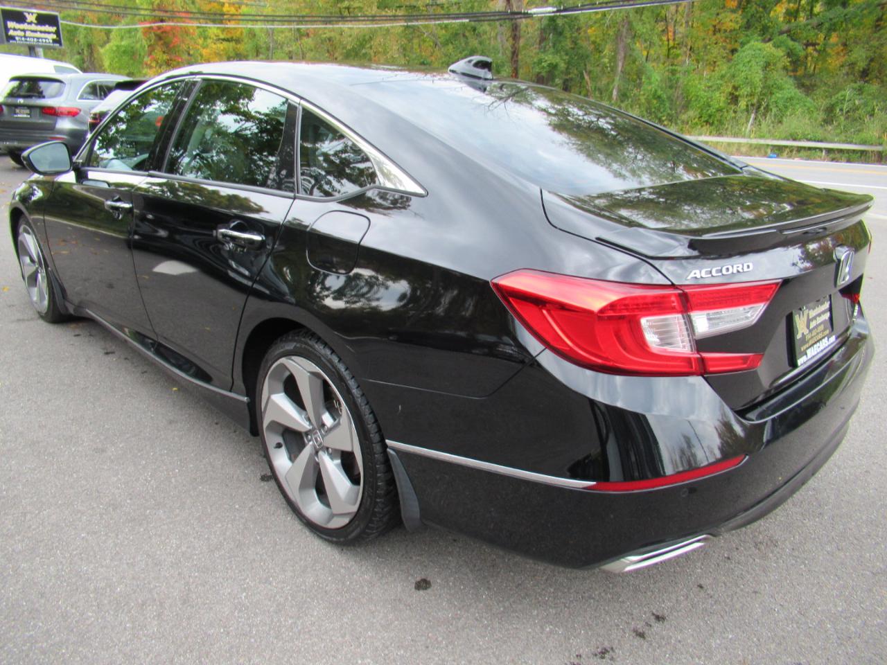 Honda Accord Touring 2.0T 10A 2018