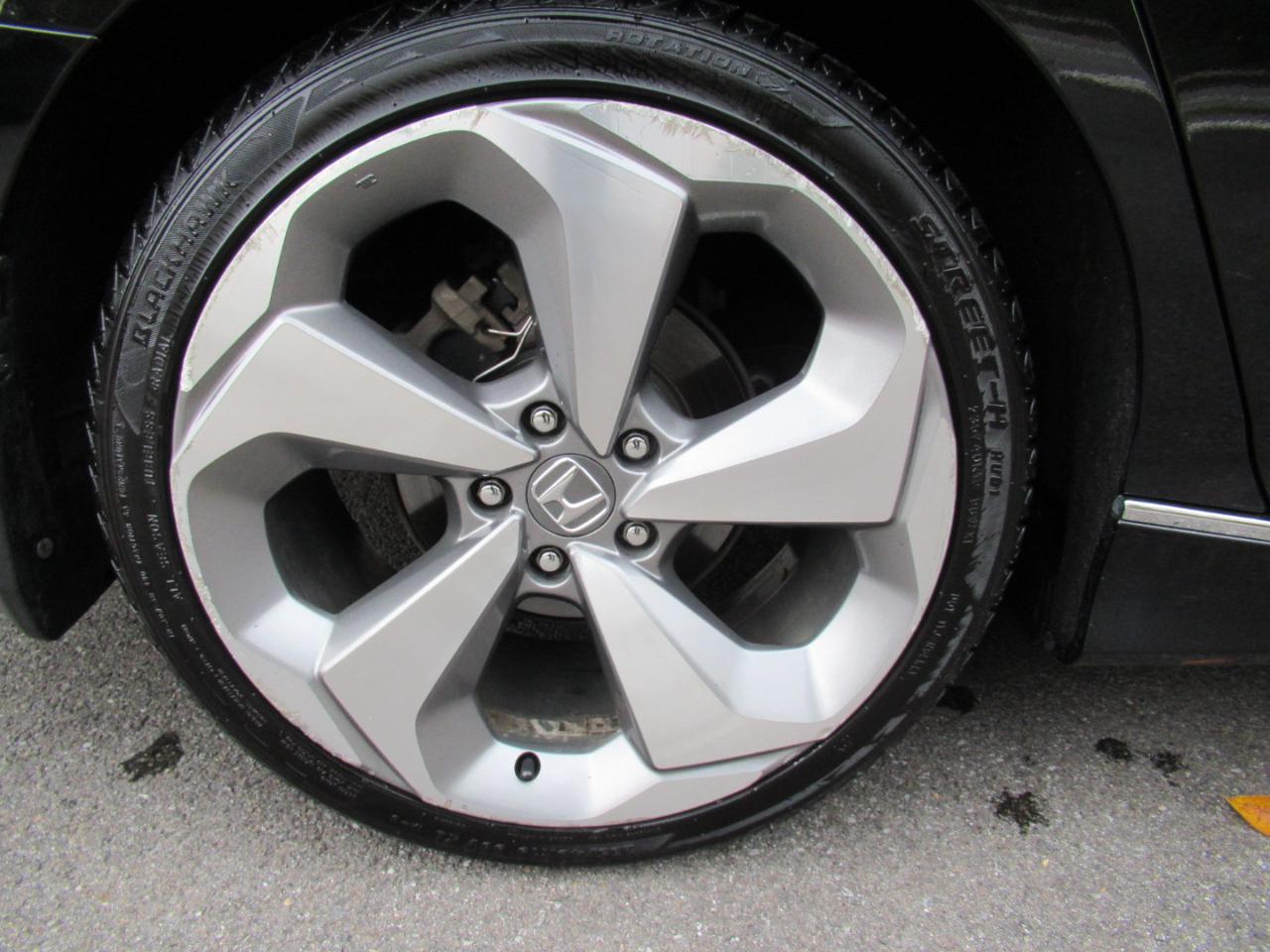 Honda Accord Touring 2.0T 10A 2018