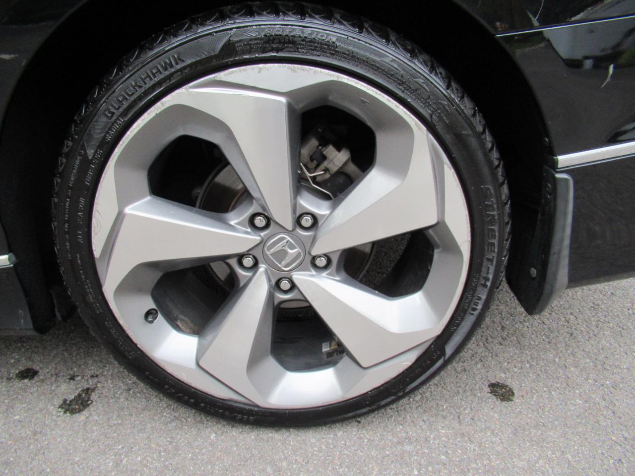 Honda Accord Touring 2.0T 10A 2018