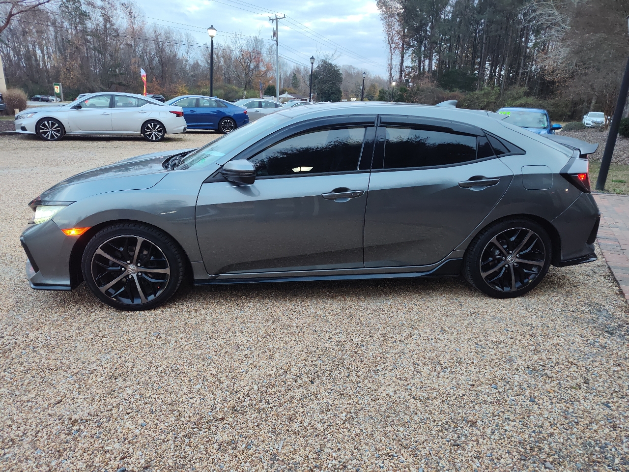 2020 Honda Civic Hatchback Sport Touring photo 2