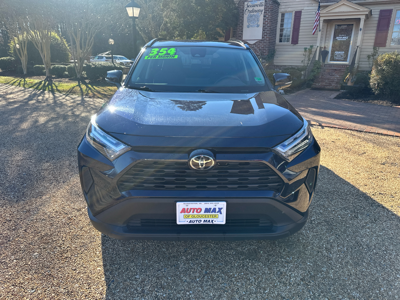 Toyota RAV4 XLE FWD (Natl) 2024