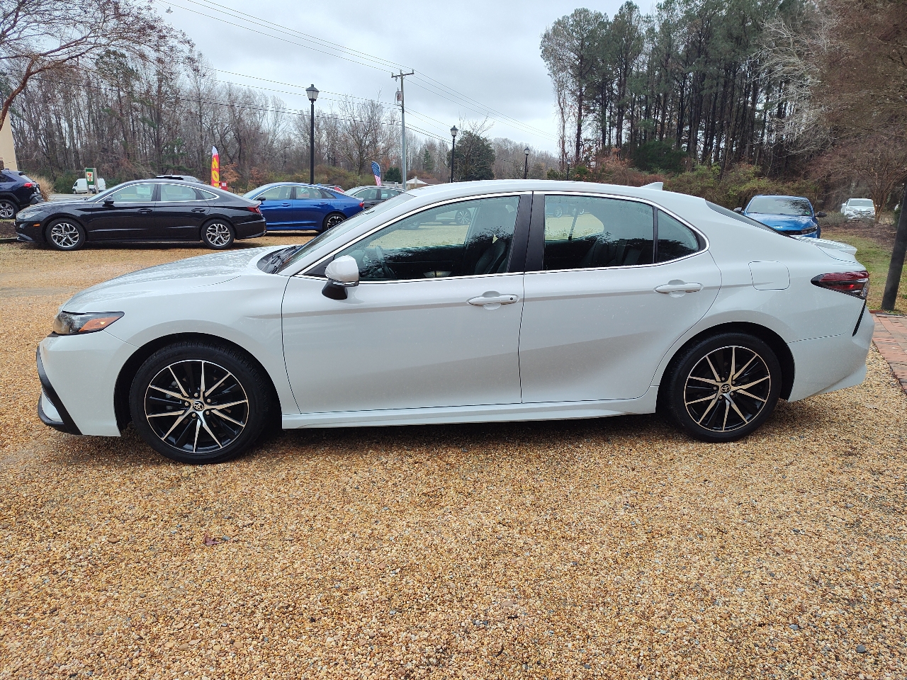 Toyota Camry SE Auto (Natl) 2022