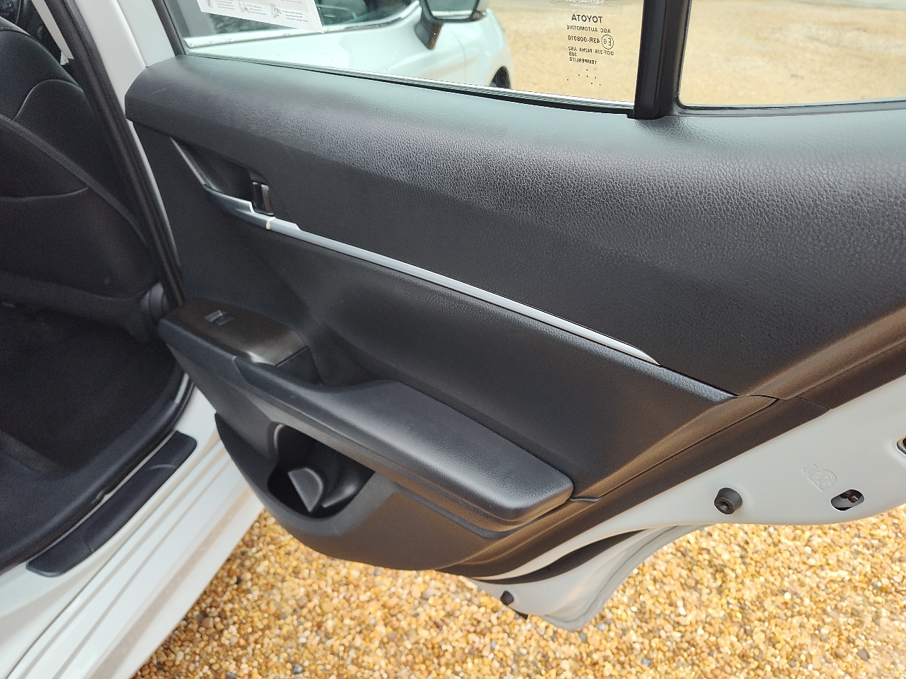 Toyota Camry SE Auto (Natl) 2022