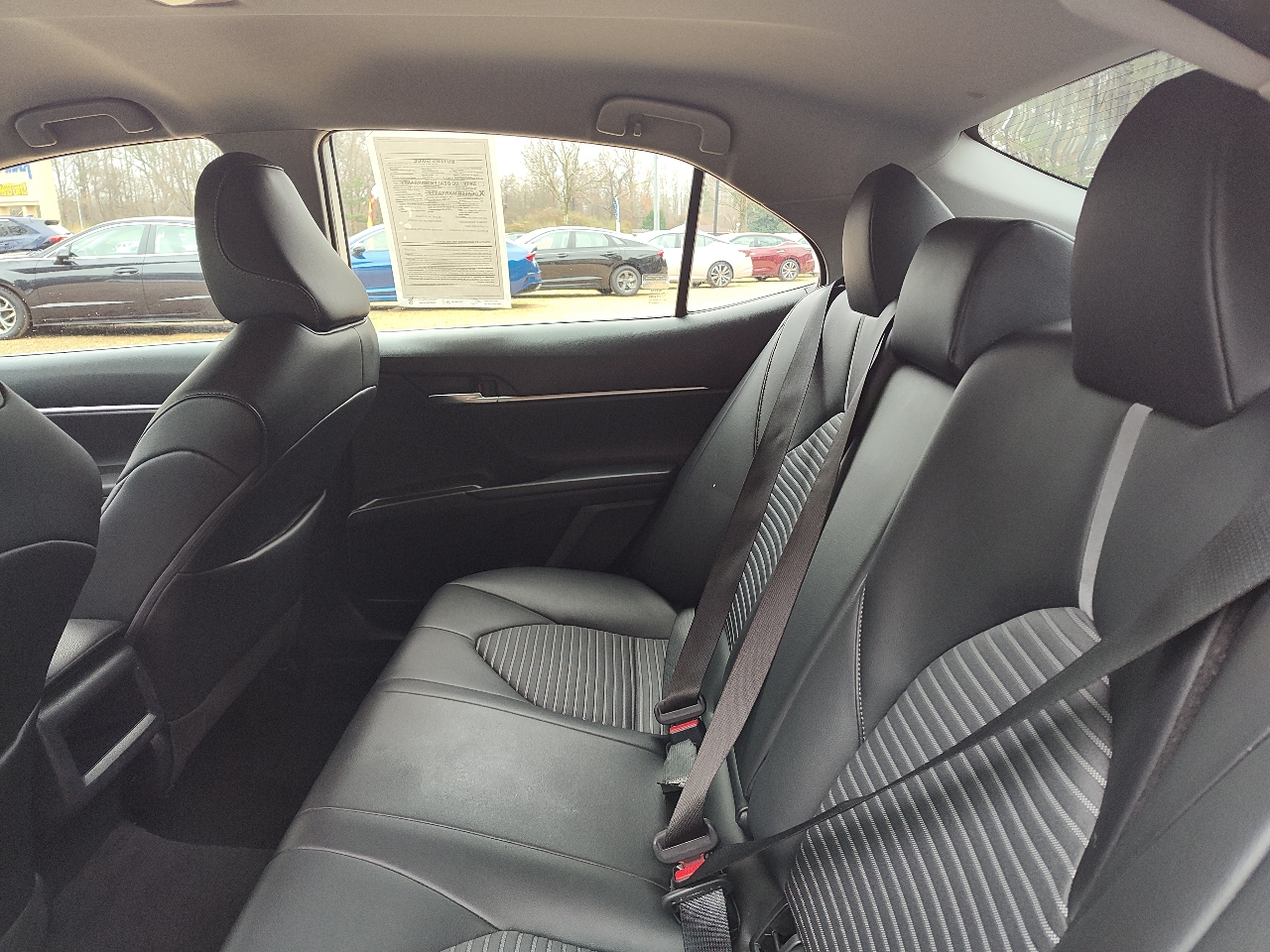 Toyota Camry SE Auto (Natl) 2022