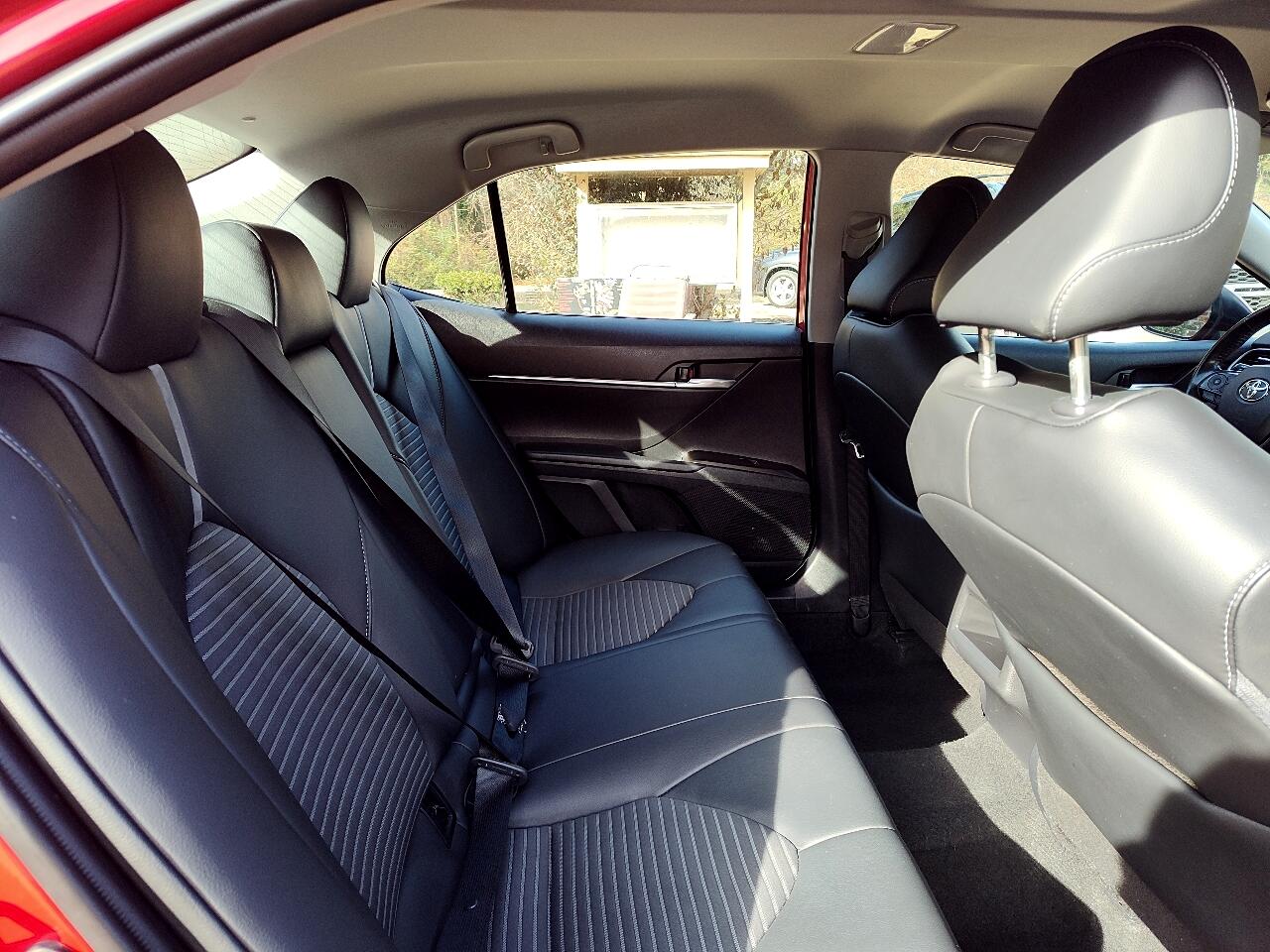 Toyota Camry SE Auto (Natl) 2024