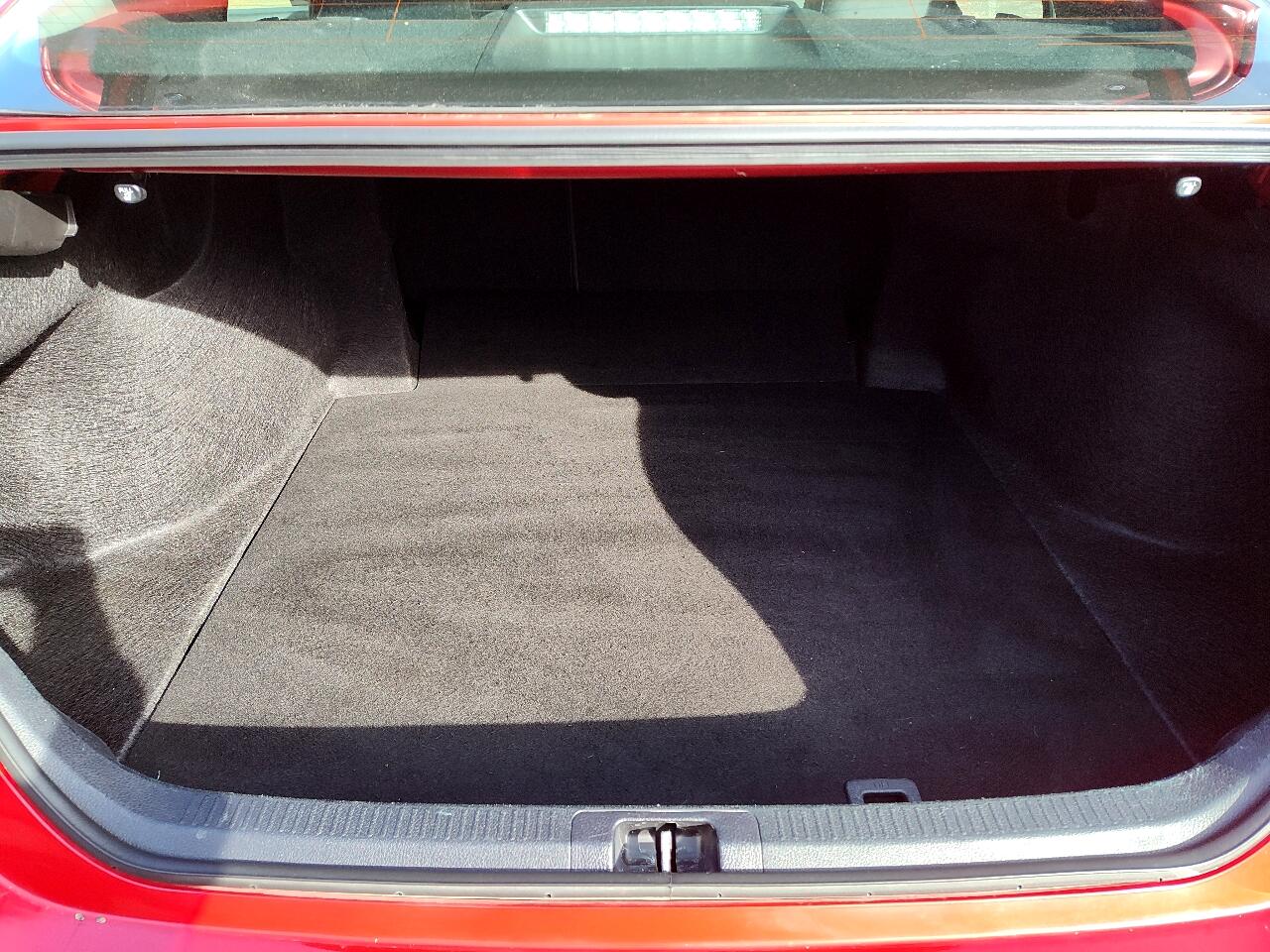 Toyota Camry SE Auto (Natl) 2024