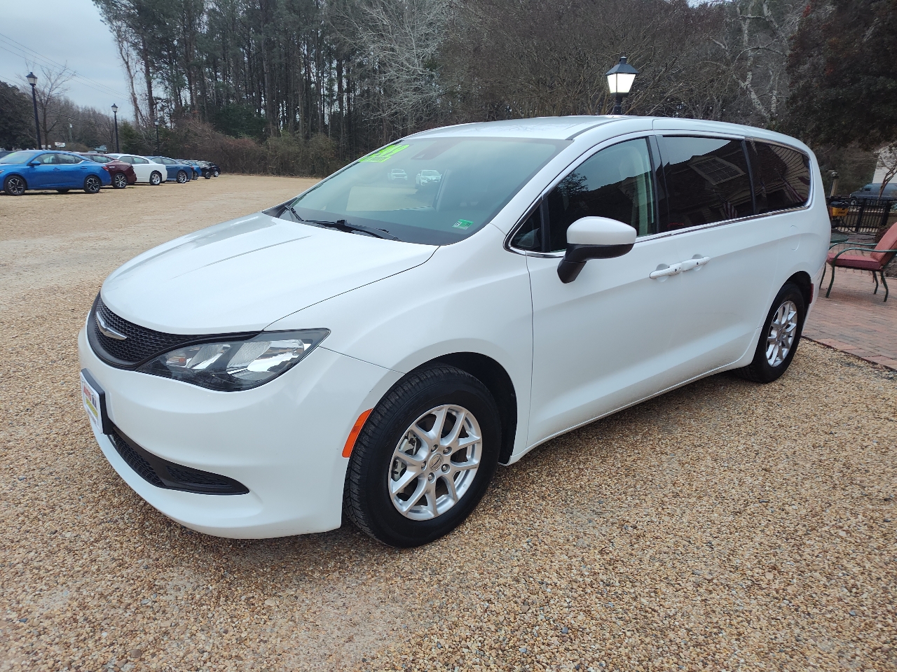 Chrysler Voyager LX FWD 2023