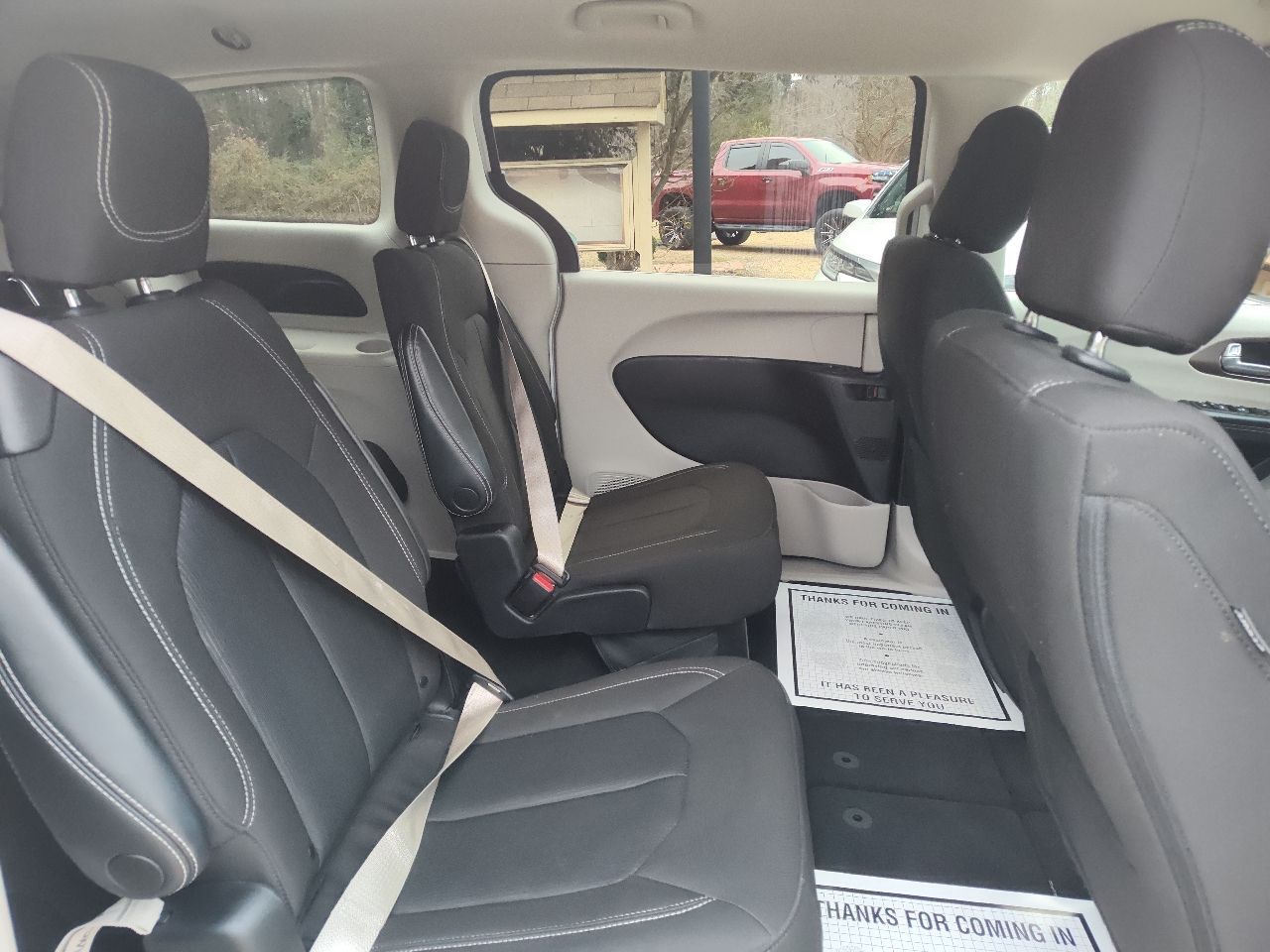 Chrysler Voyager LX FWD 2023