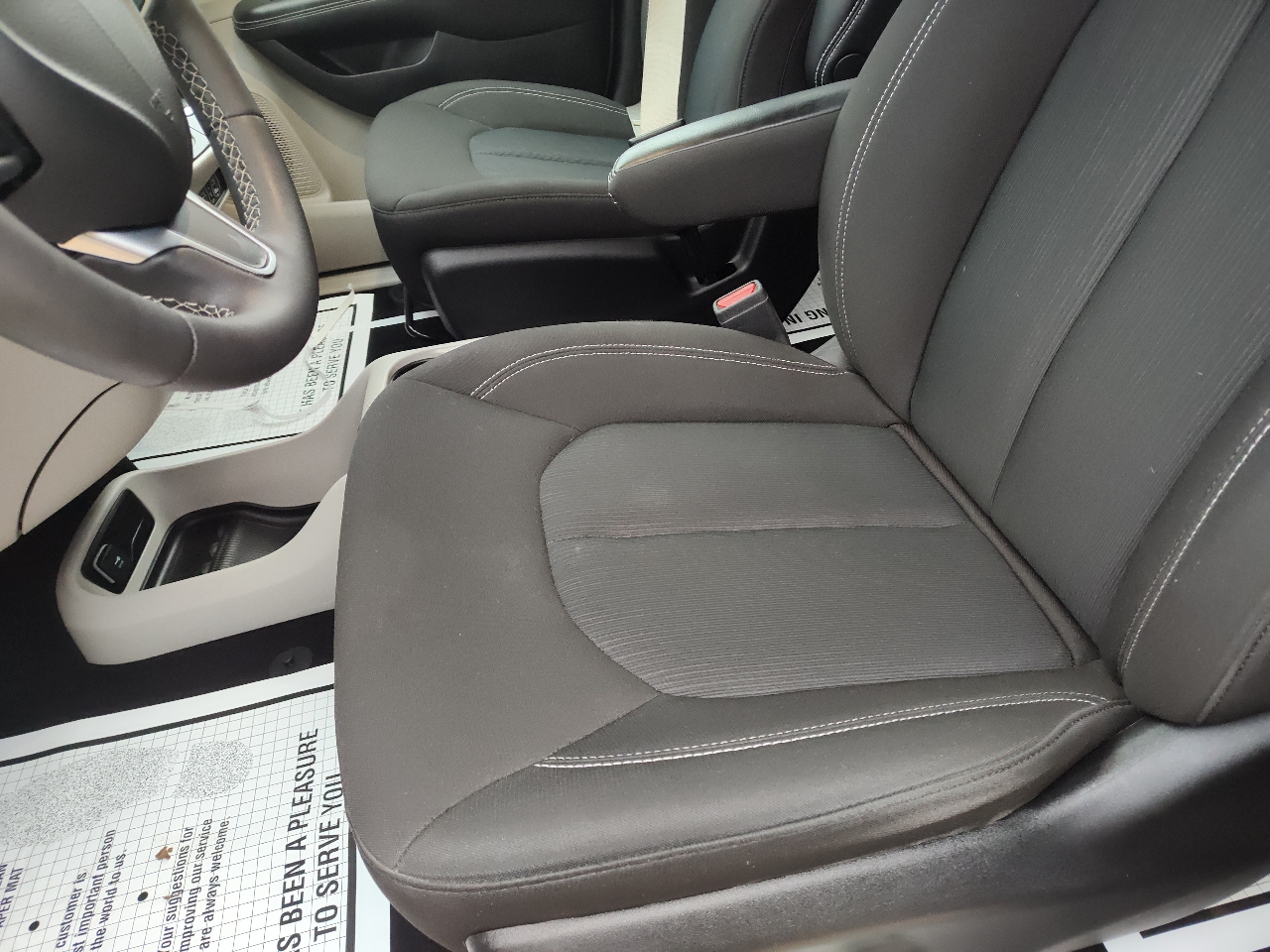 Chrysler Voyager LX FWD 2023