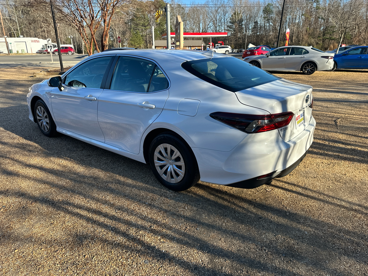 Toyota Camry Hybrid LE CVT (Natl) 2021