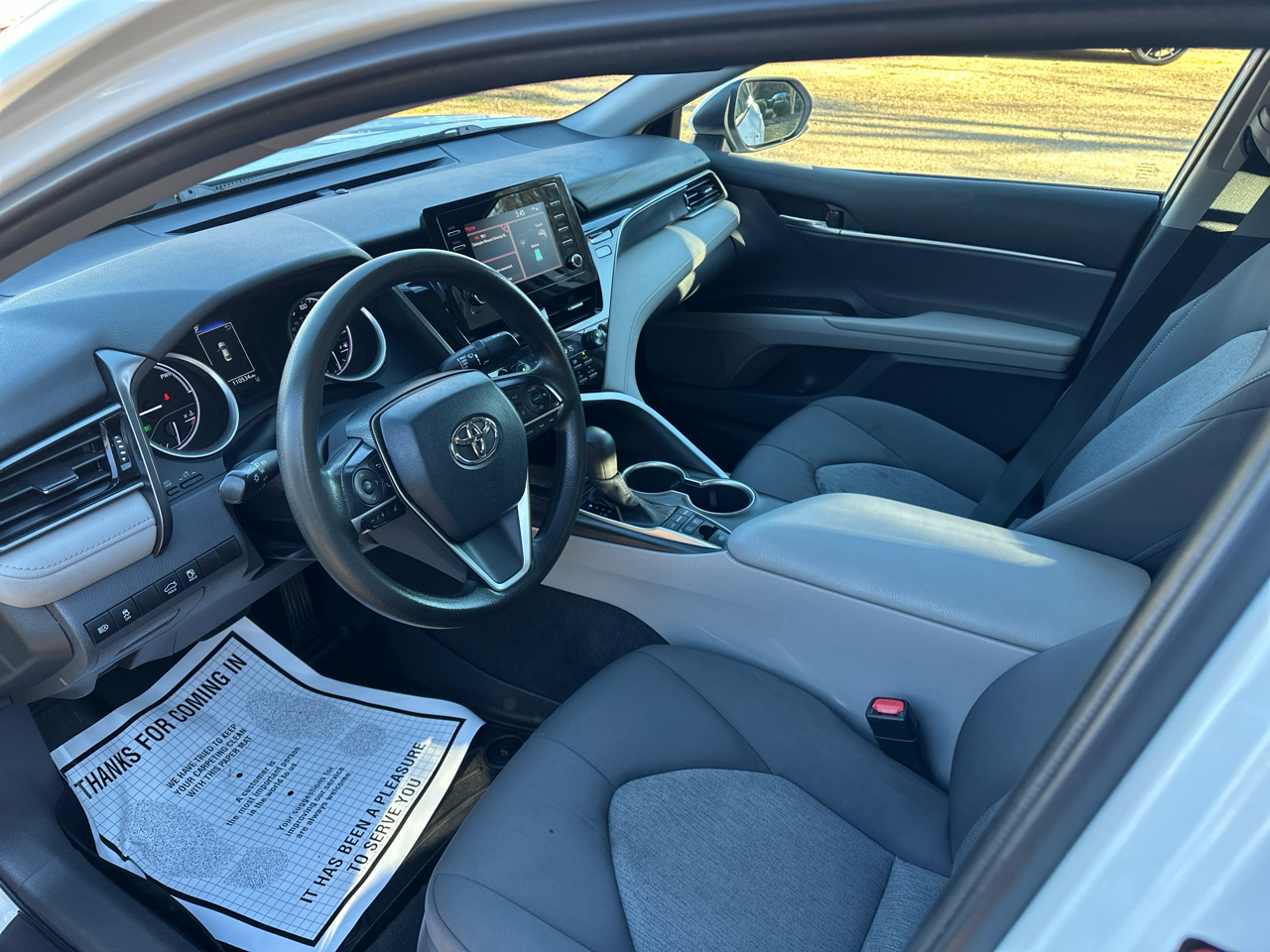 Toyota Camry Hybrid LE CVT (Natl) 2021