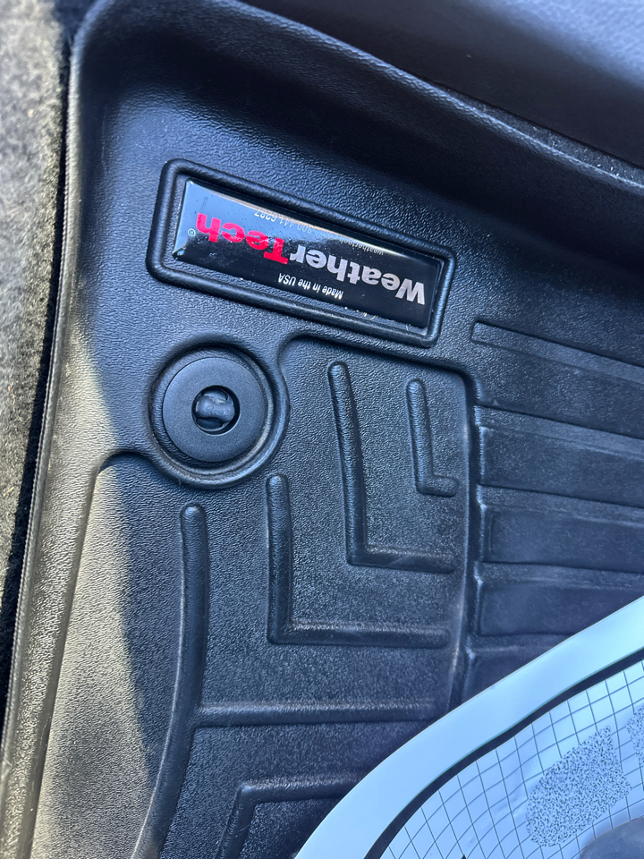 Toyota Camry Hybrid LE CVT (Natl) 2021