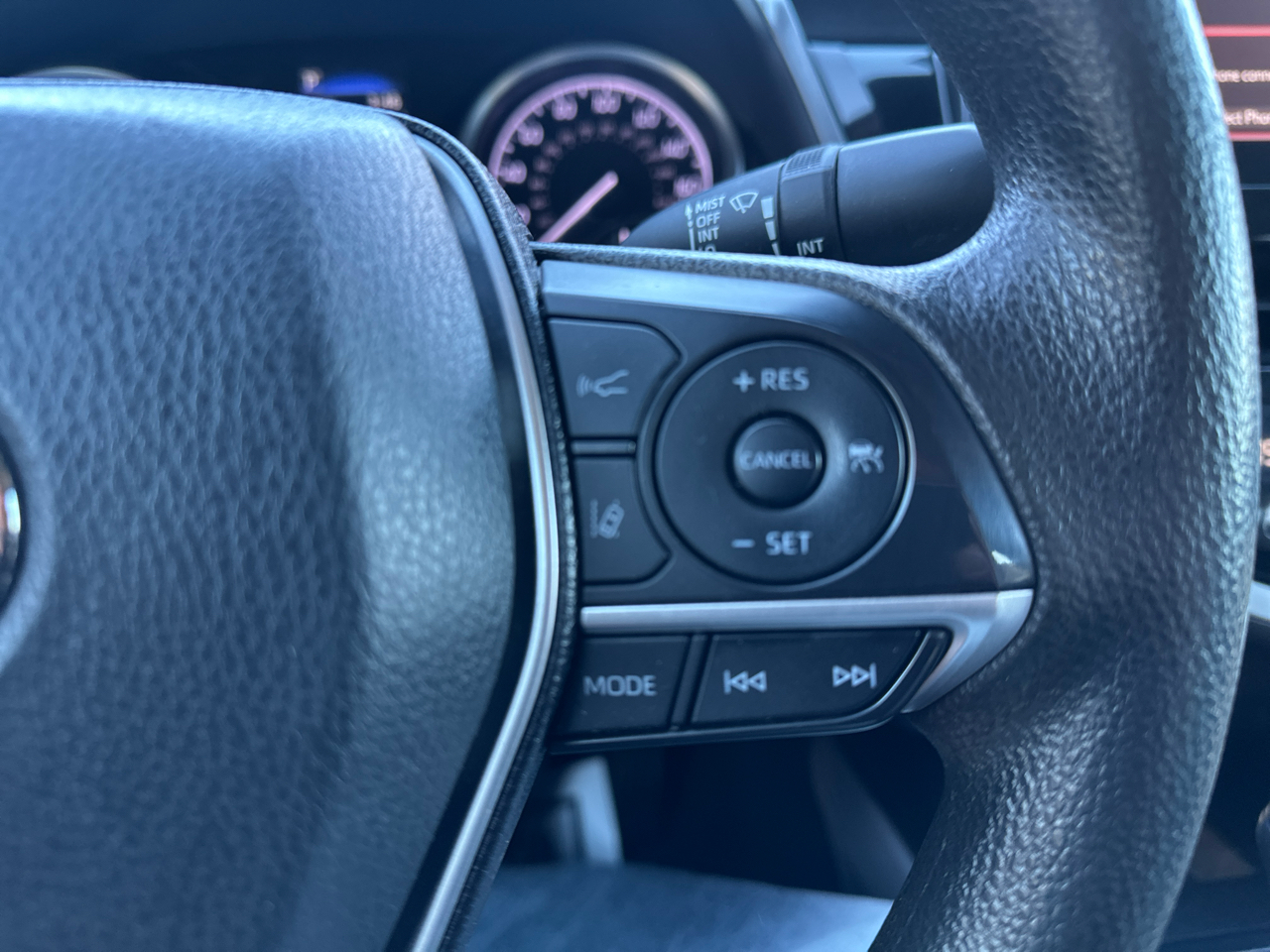 Toyota Camry Hybrid LE CVT (Natl) 2021