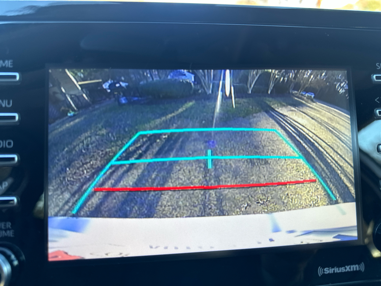 Toyota Camry Hybrid LE CVT (Natl) 2021