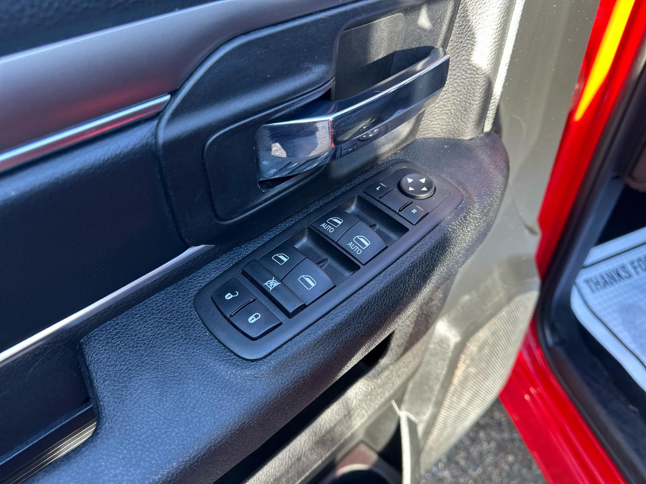 RAM 1500 Classic Warlock 4x4 Crew Cab 5'7" Box 2024