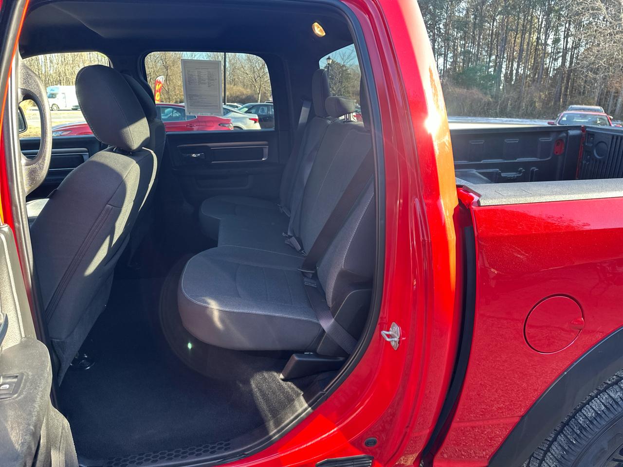 RAM 1500 Classic Warlock 4x4 Crew Cab 5'7" Box 2024