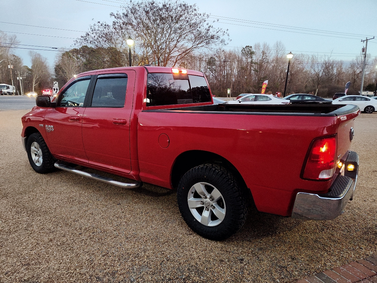 RAM 1500 Classic SLT 4x4 Crew Cab 6'4" Box 2019