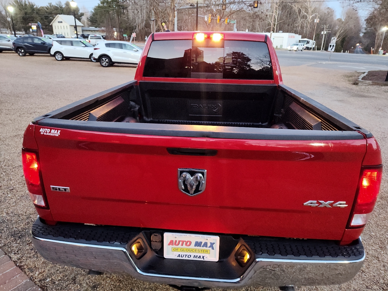 RAM 1500 Classic SLT 4x4 Crew Cab 6'4" Box 2019