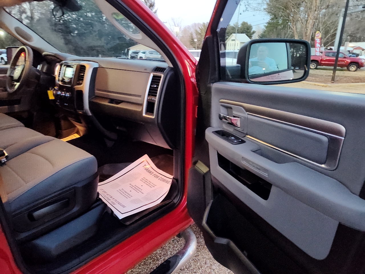 RAM 1500 Classic SLT 4x4 Crew Cab 6'4" Box 2019