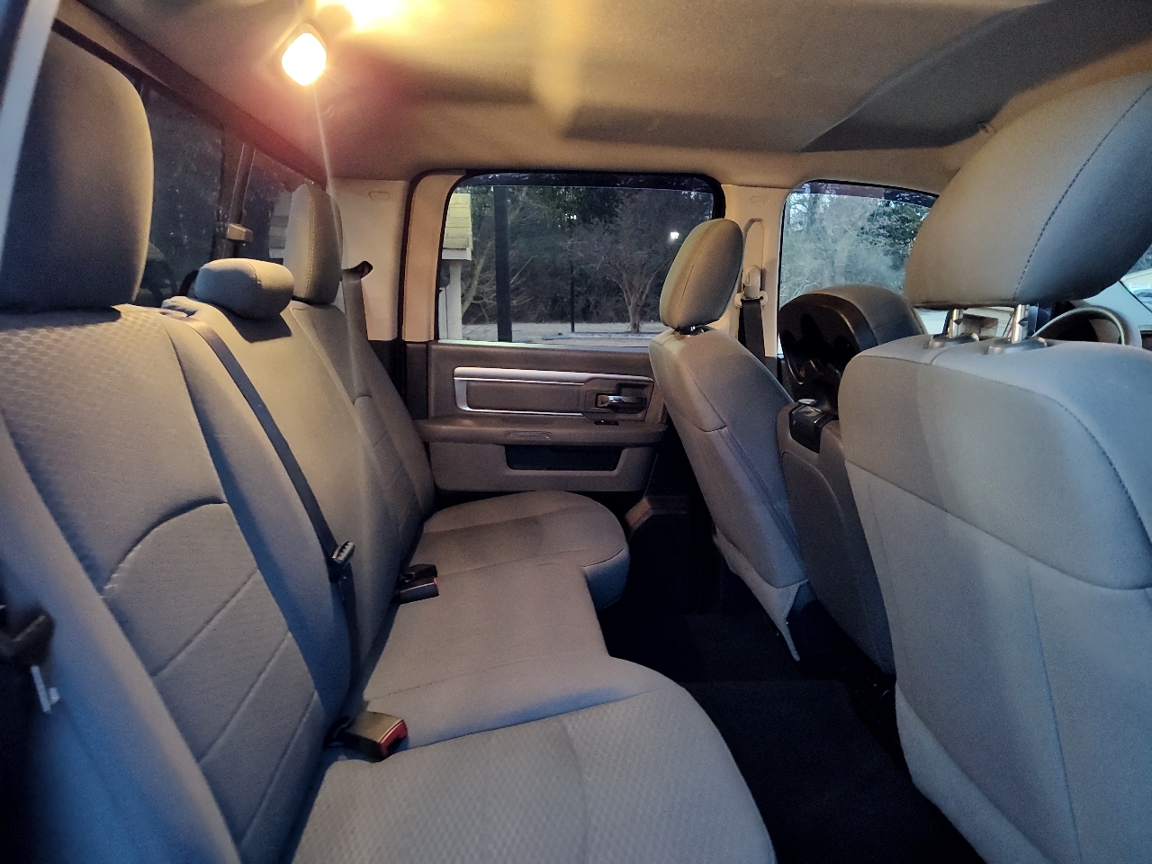 RAM 1500 Classic SLT 4x4 Crew Cab 6'4" Box 2019