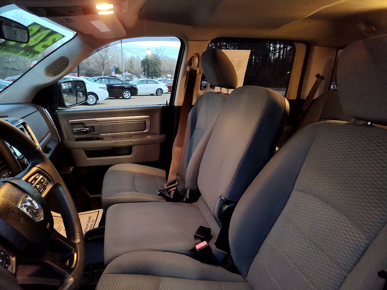 RAM 1500 Classic SLT 4x4 Crew Cab 6'4" Box 2019