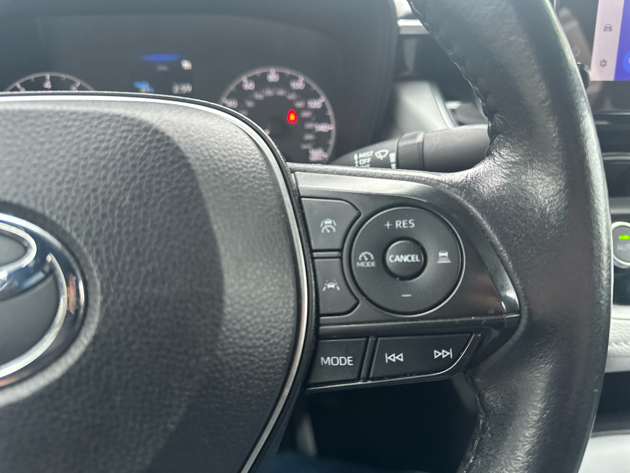 Toyota Corolla SE CVT (Natl) 2024