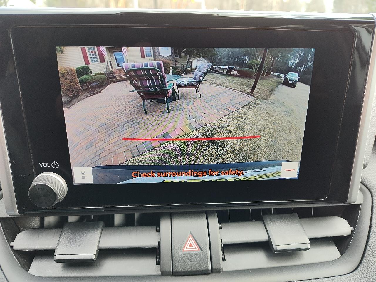 Toyota RAV4 XLE FWD (Natl) 2024