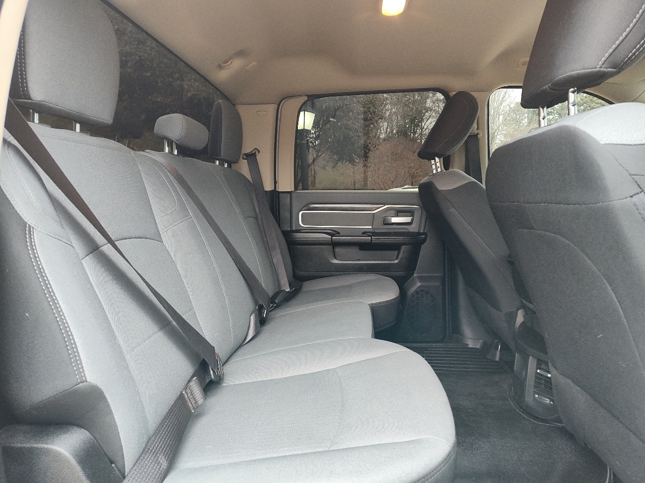 RAM 2500 Big Horn 4x4 Crew Cab 6'4" Box 2019