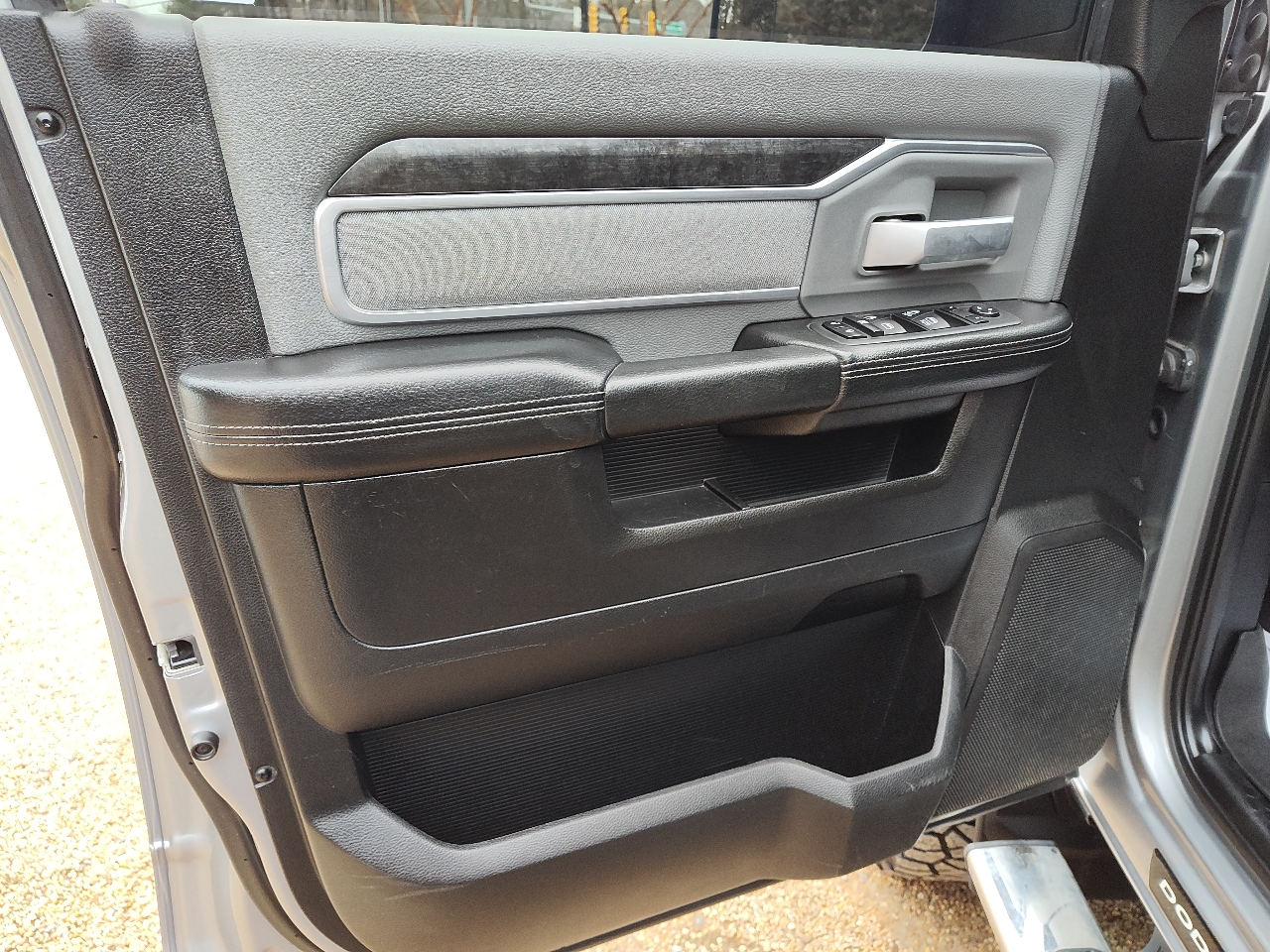 RAM 2500 Big Horn 4x4 Crew Cab 6'4" Box 2019