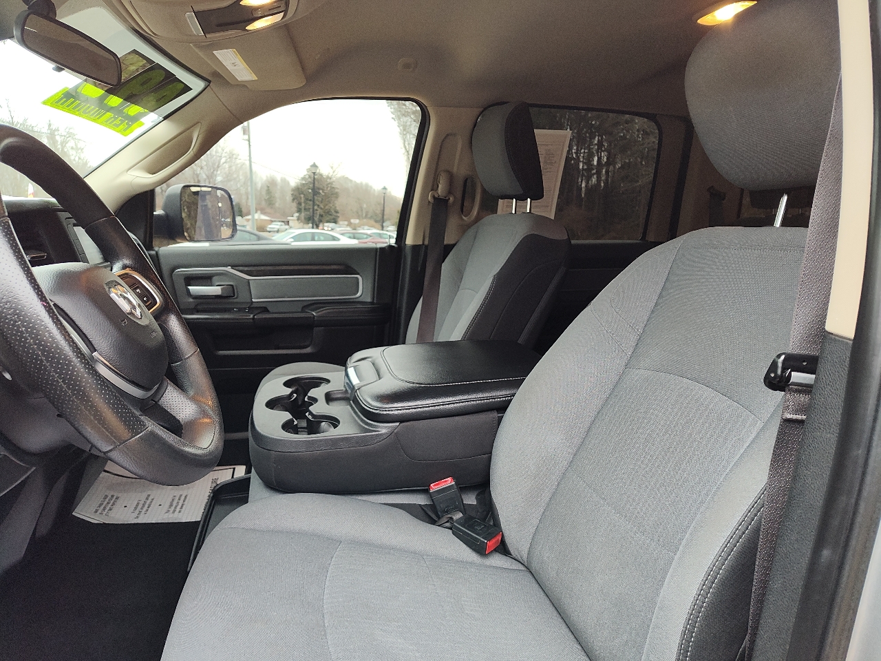 RAM 2500 Big Horn 4x4 Crew Cab 6'4" Box 2019